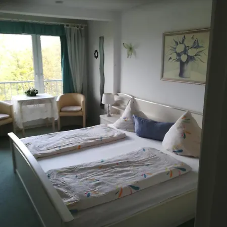 Couette-café Gaestehaus Jagsttalblick *